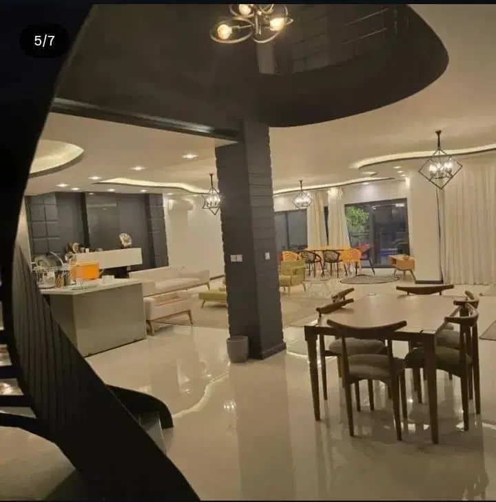 فروش پنت هوس 250 متری مولانا
