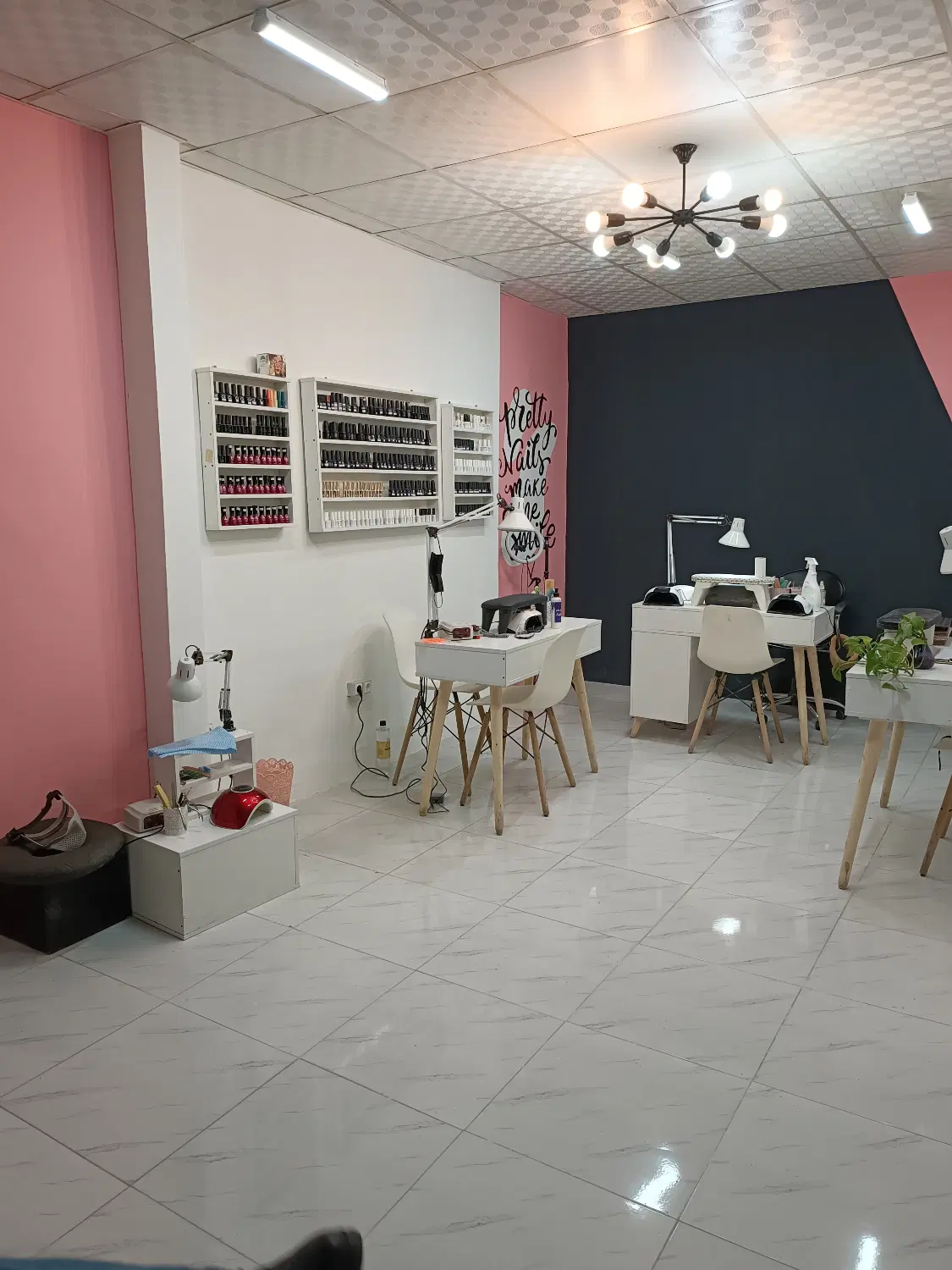 اجاره لاین مژه و ناخن