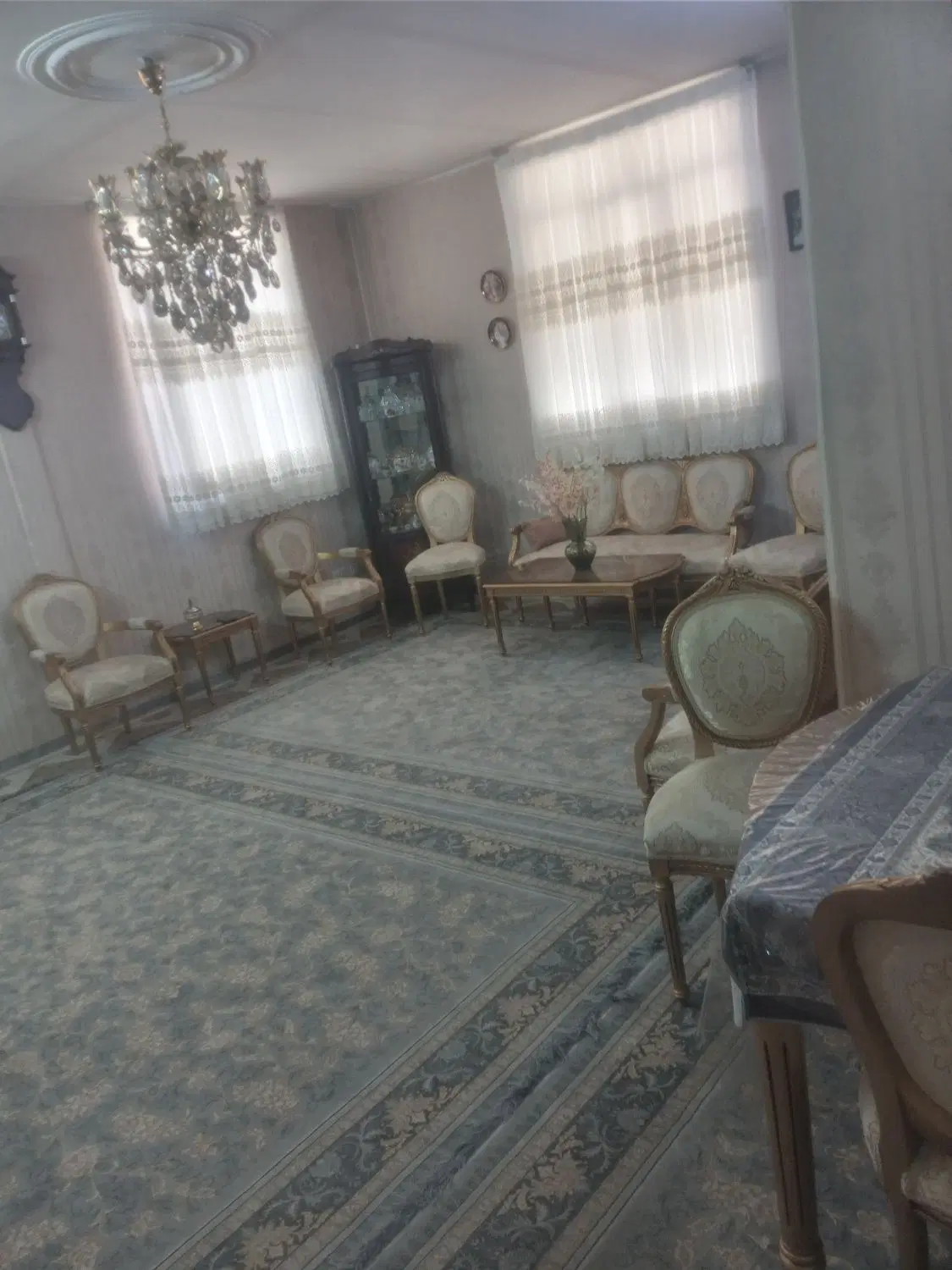 اجاره ۷۵متر تکواحدی کلا ۳ واحدعبیدزاکانی(نیازمند)