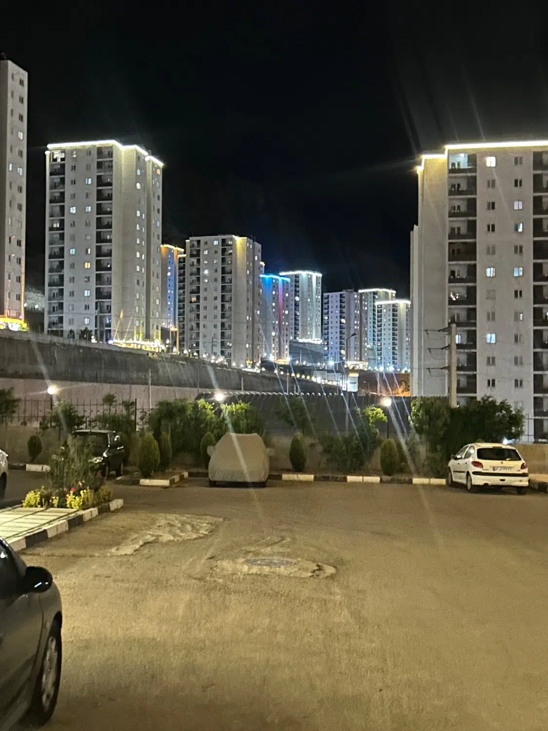 فروش اپارتمان آماده در فاز ۱۱