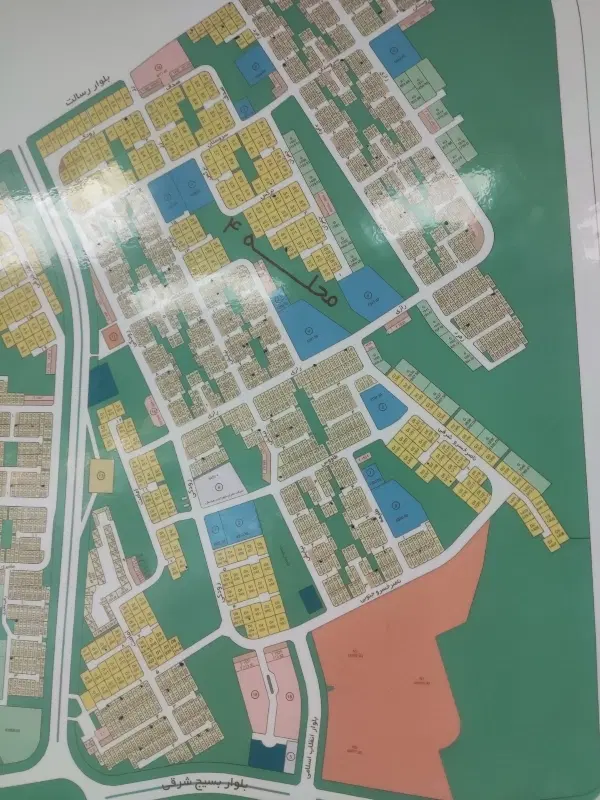 زمین آپارتمانی ۶۴۰ متری روی بلندی دو بر