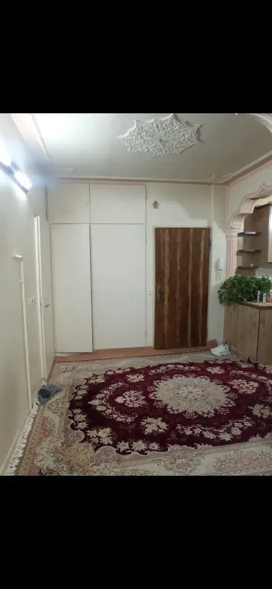 اجاره آپارتمان۶۰متری با پارکینگ طبقه۲