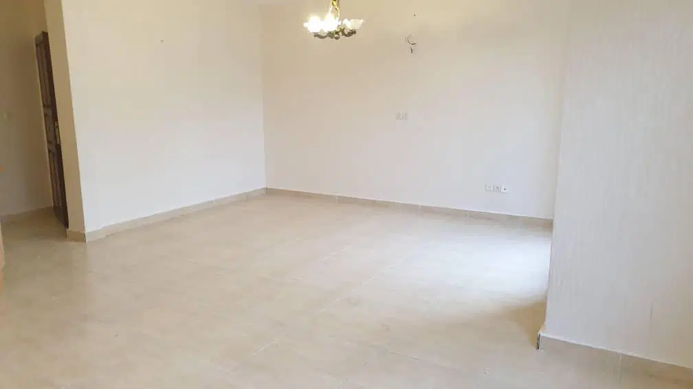 آپارتمان ۹۳ متری صدف فرخی