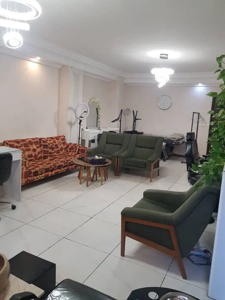 80 متر یک خواب موقعیت اداری جنب نیایش مال