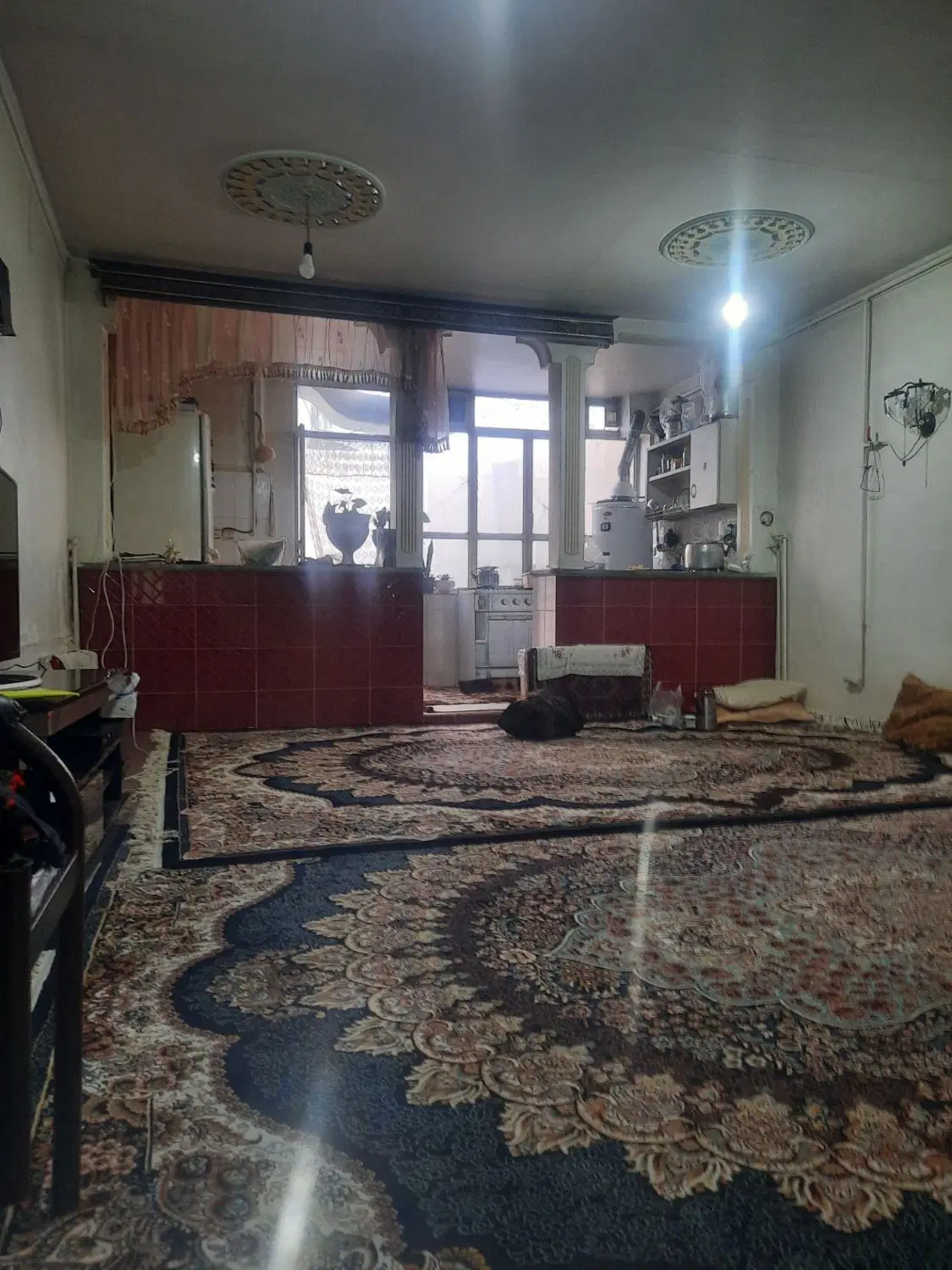 یک دسگاه خانه ۷۰متری درحصار امام