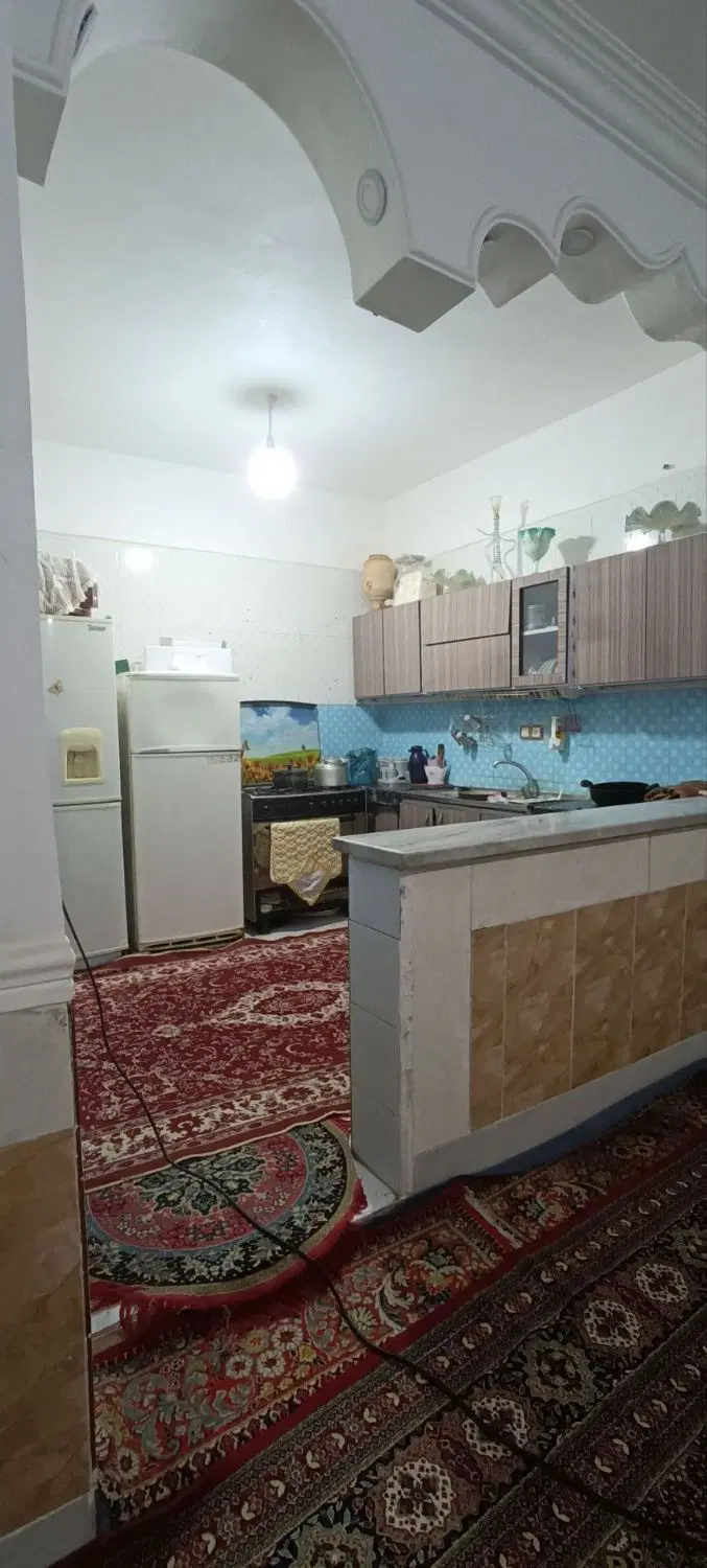 منزل ویلایی کشاورز سر نبش دوطبقه با مغازه با سوییت
