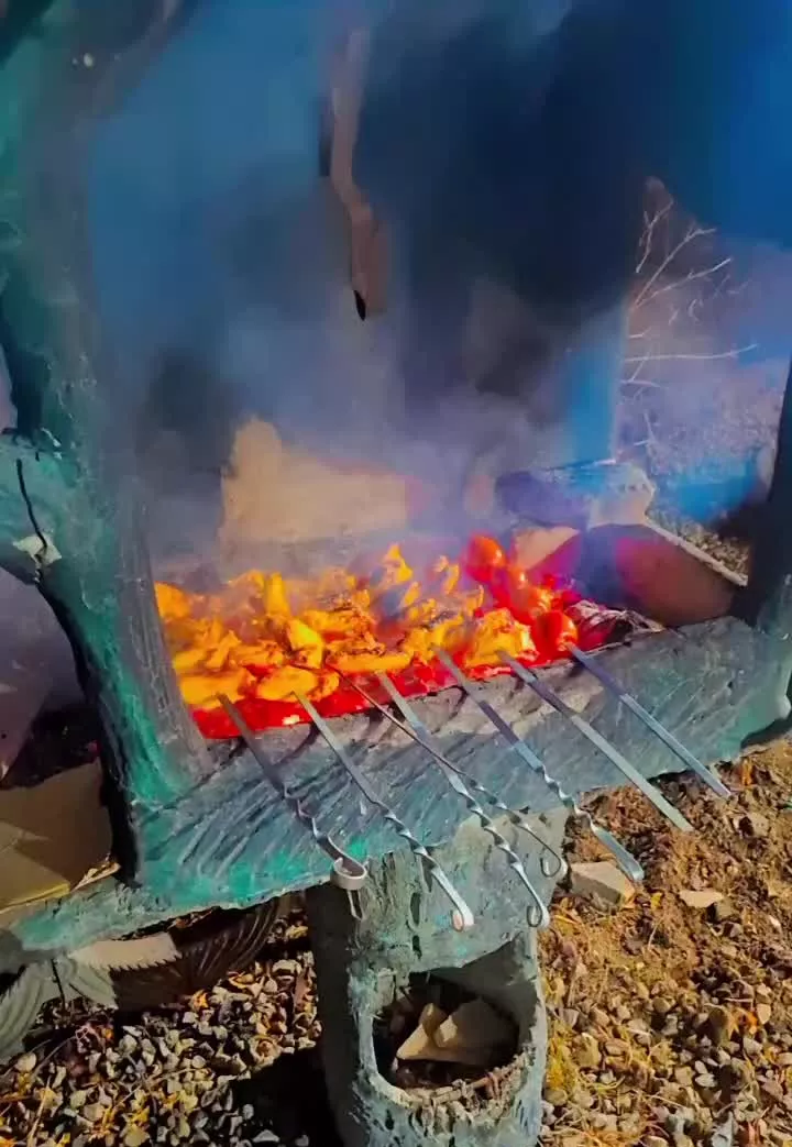باغ ویلا فروشی ۱۲۰۰متر‌ی فول امکانات جاده یل آباد
