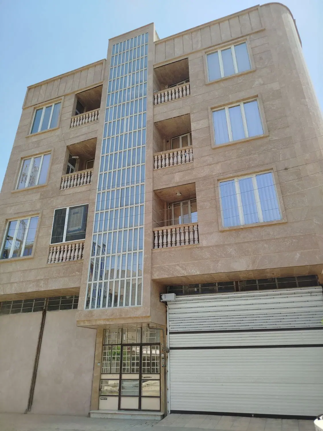 فروش آپارتمان ۷۰ متری تاکسیرانی