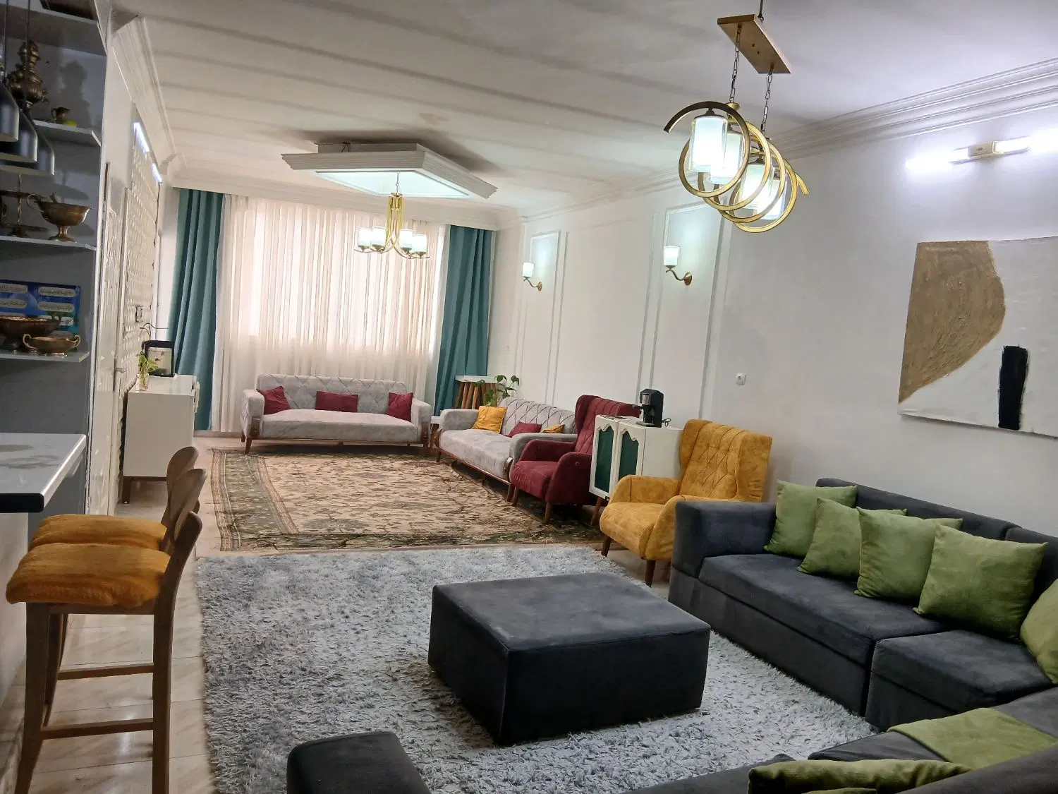 آپارتمان ۱۰۵متری _ پارکینگ