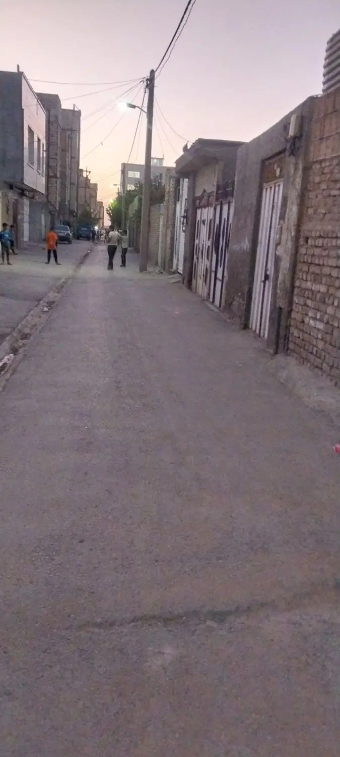 زمین فروشی