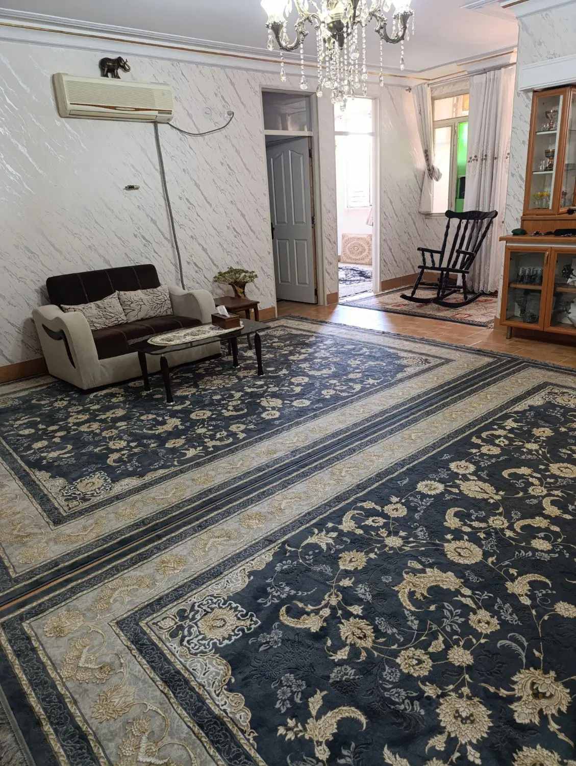فروش یک واحد آپارتمانی ۹۳ متری کارگر زوج