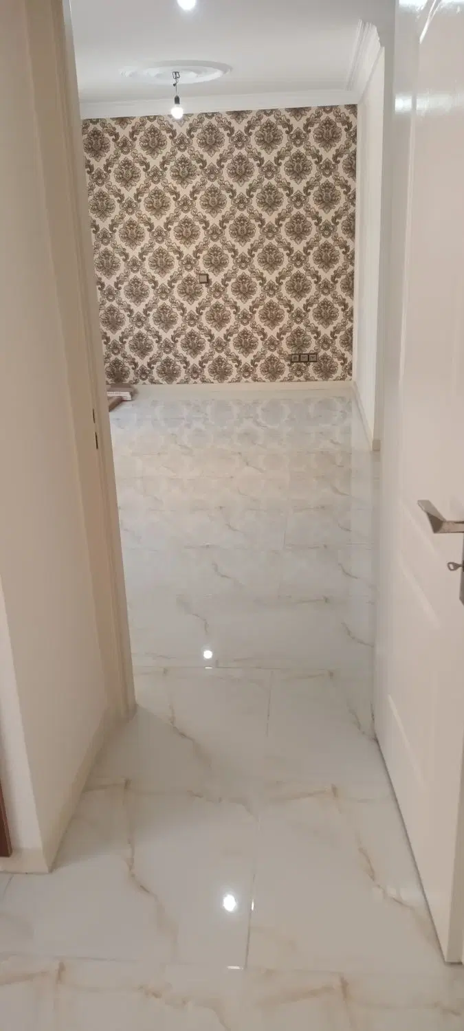 فروش واحد طبقه اول فول باز سازی جدید با پارکینگ
