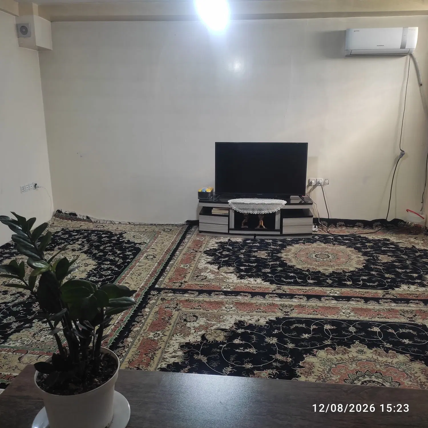واحد 64متری
