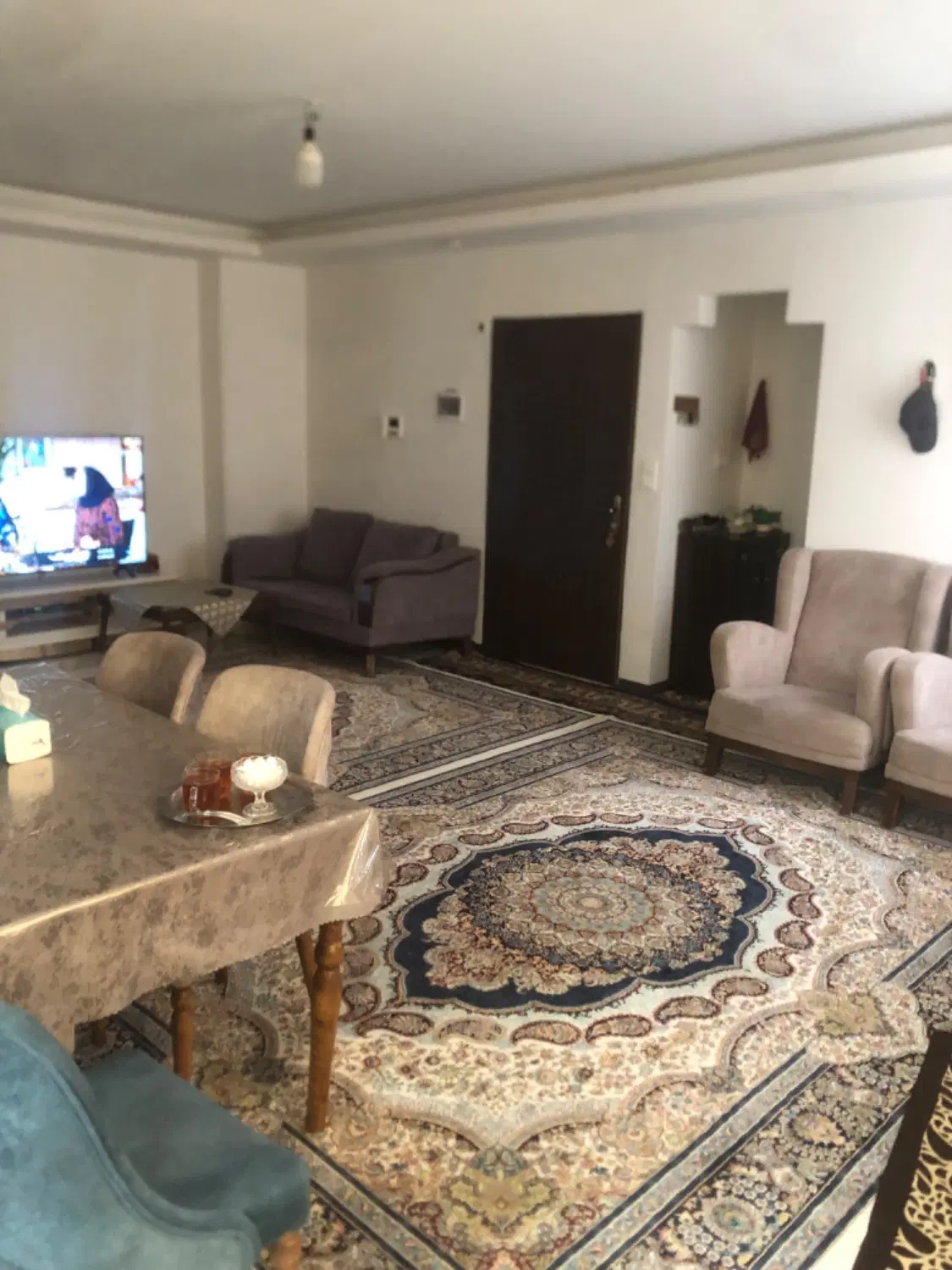 آپارتمان ۷۳ متری. دو خواب. با پارکینگ