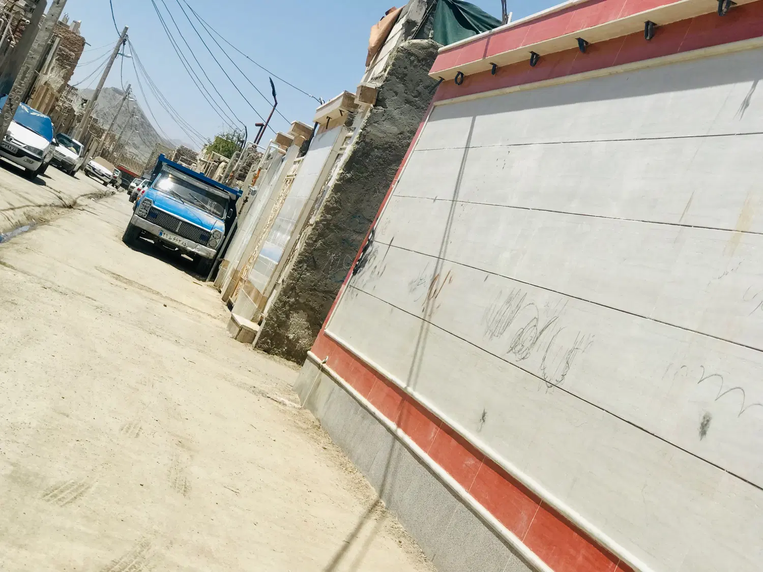 ویلایی دو‌خوابه کشاورز ۱۴ کوچه محبی و‌ ولایت ۱۶