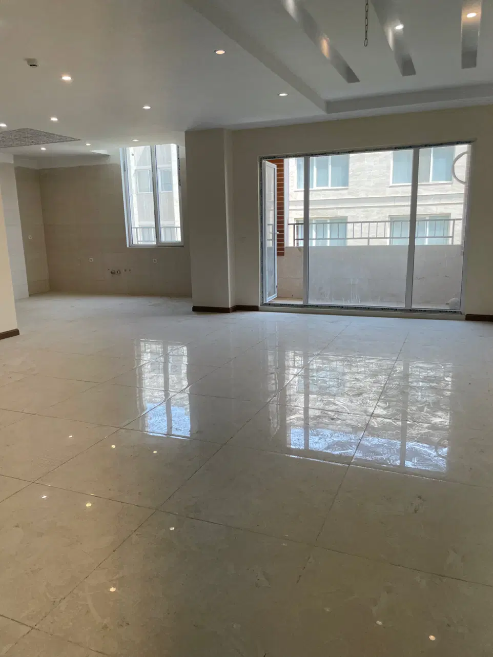 فروش آپارتمان کوی زنبق تک واحدی