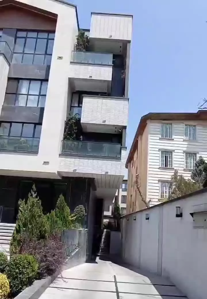 آپارتمان ۱۰۰ متری فول لاکچری مدرن۲ خواب کلیدنخورده