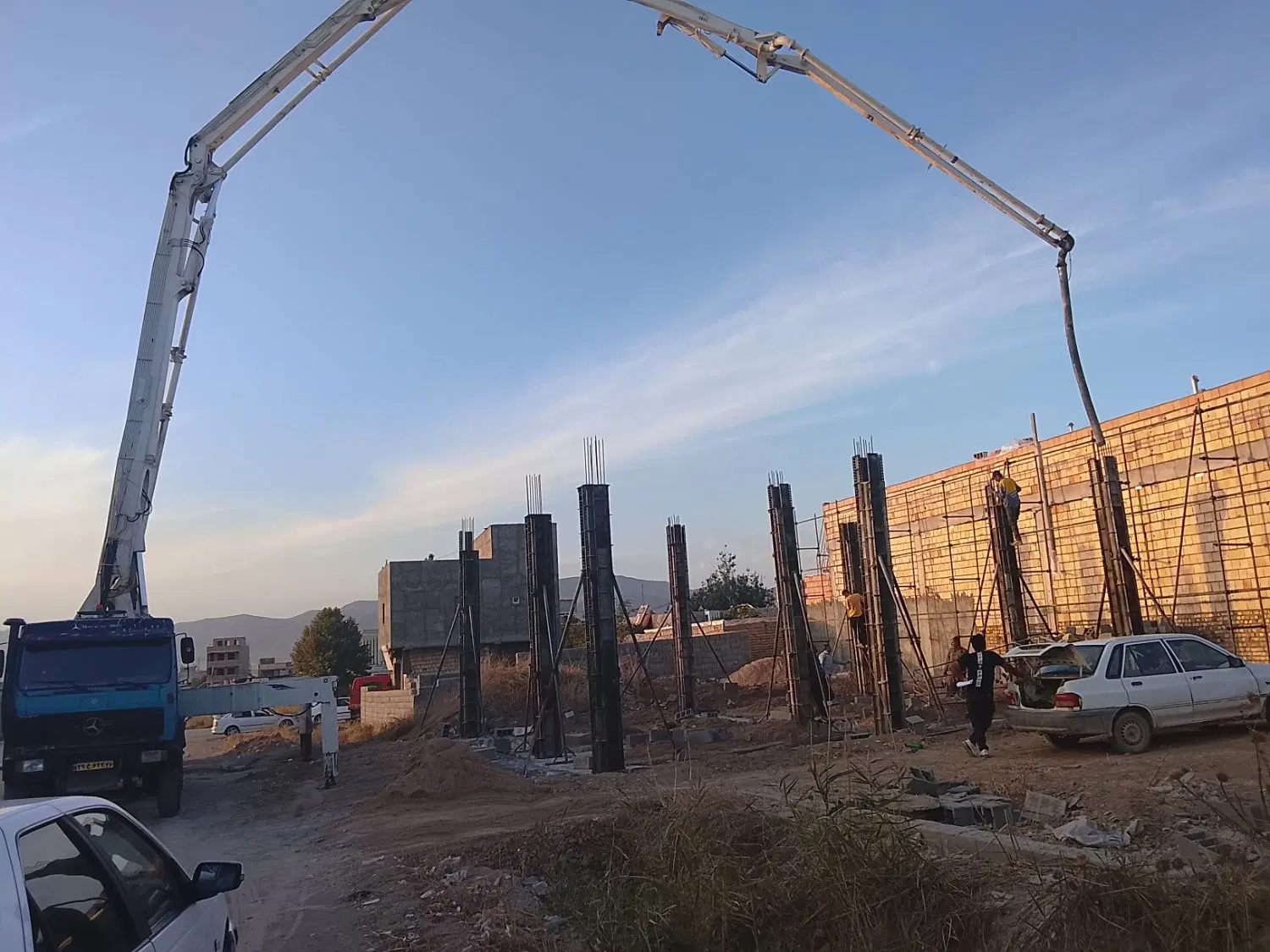 مغازه تجاری حاشیه ۲۴ متری مهر