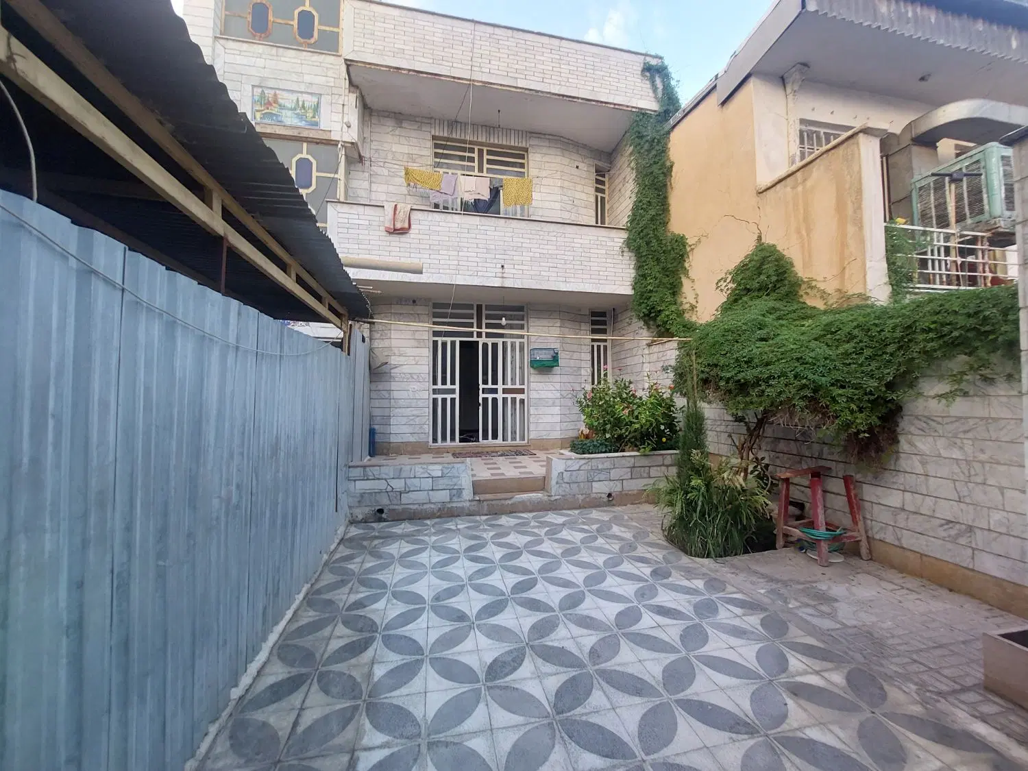 رهن و اجاره طبقه همکف منزل ویلایی