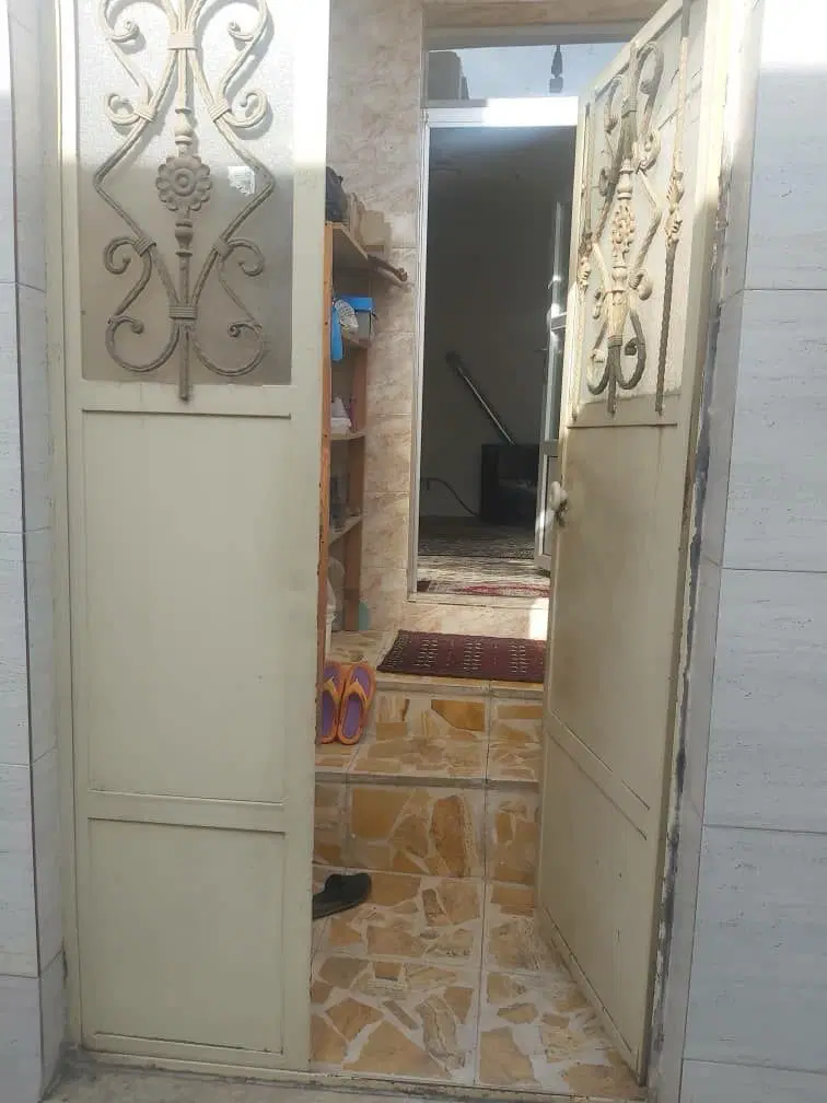 فروش ویلایی به همراه مغازه_۶۰ متری