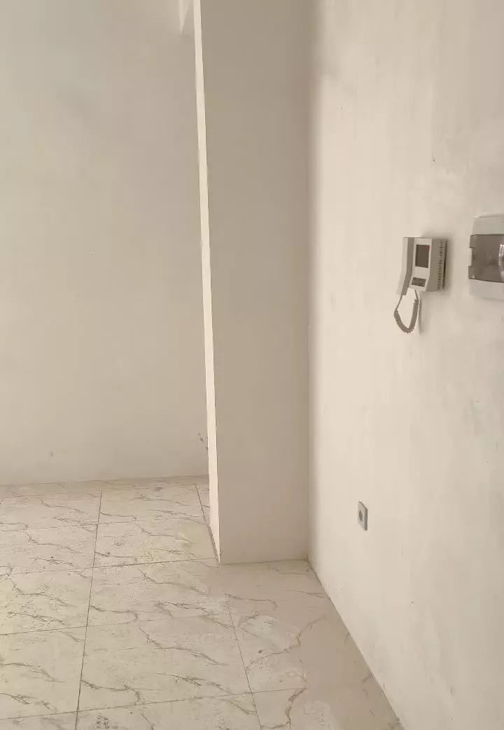 واحد نوساز فروشی خام کلید نخورده رو به آفتاب