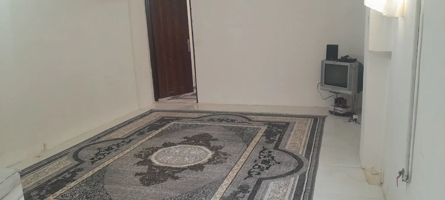 آپارتمان ۶۰متری طبقه سوم روی همکف