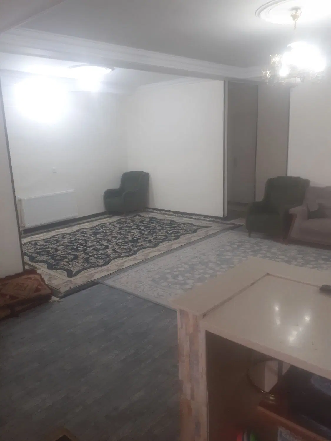 یک واحد آپارتمان ۹۰متری