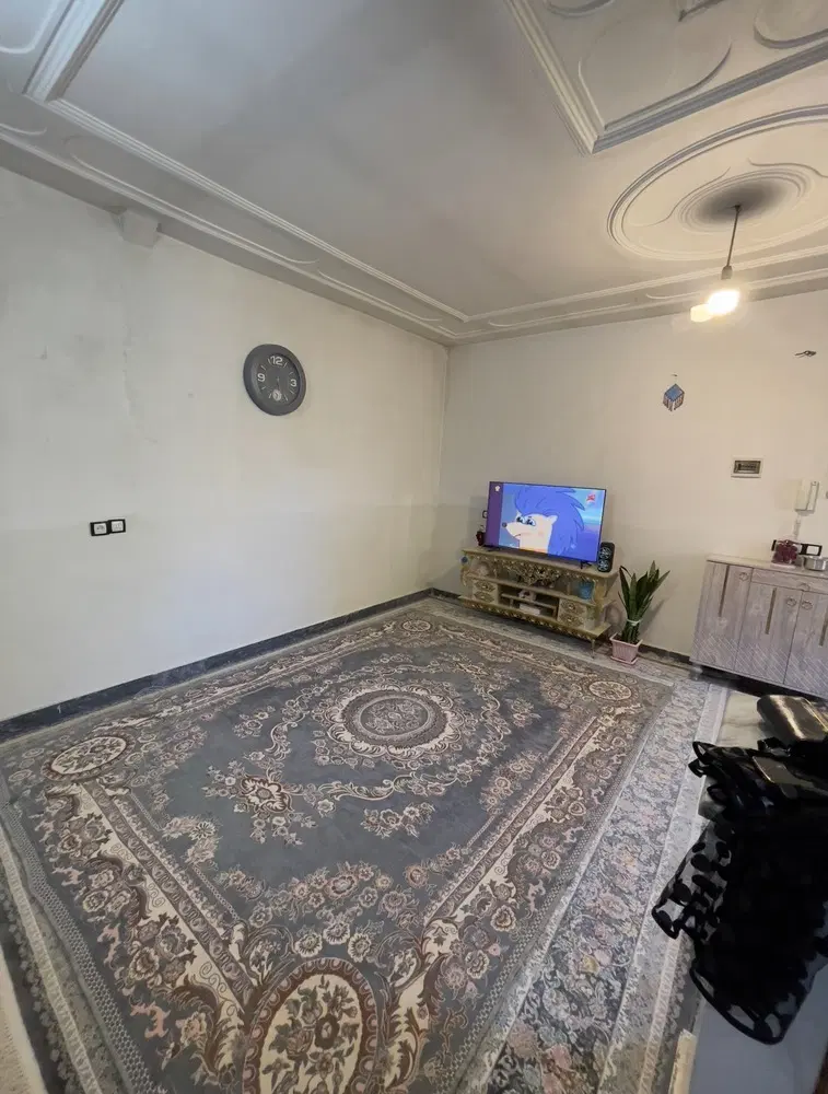 رهن و اجاره واحد ۶۰متری سه راه گلدشت غربی