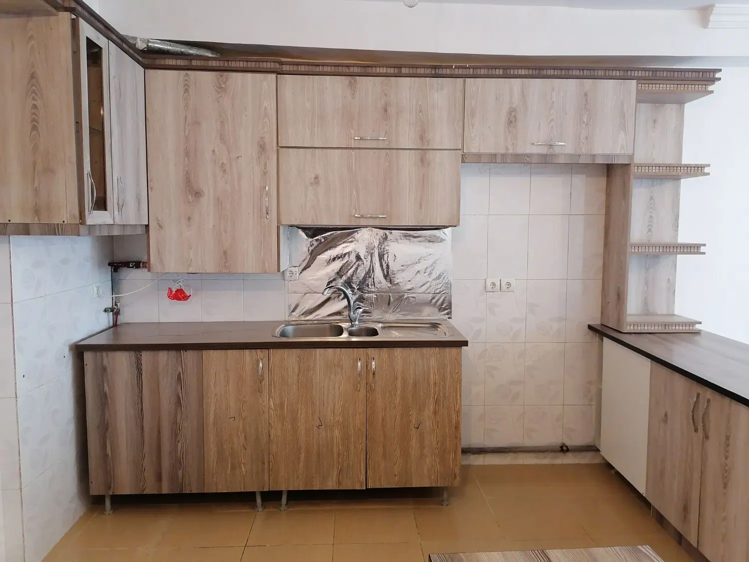 رهن کامل سهندمیدان معلم