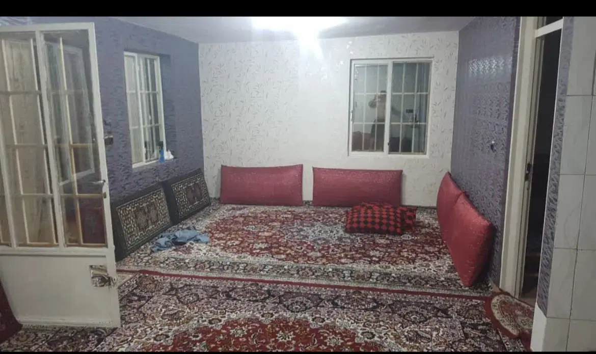 ۱۱۰۰متر باغ با بنای ۶۰متر قابل سکونت،تهراندشت