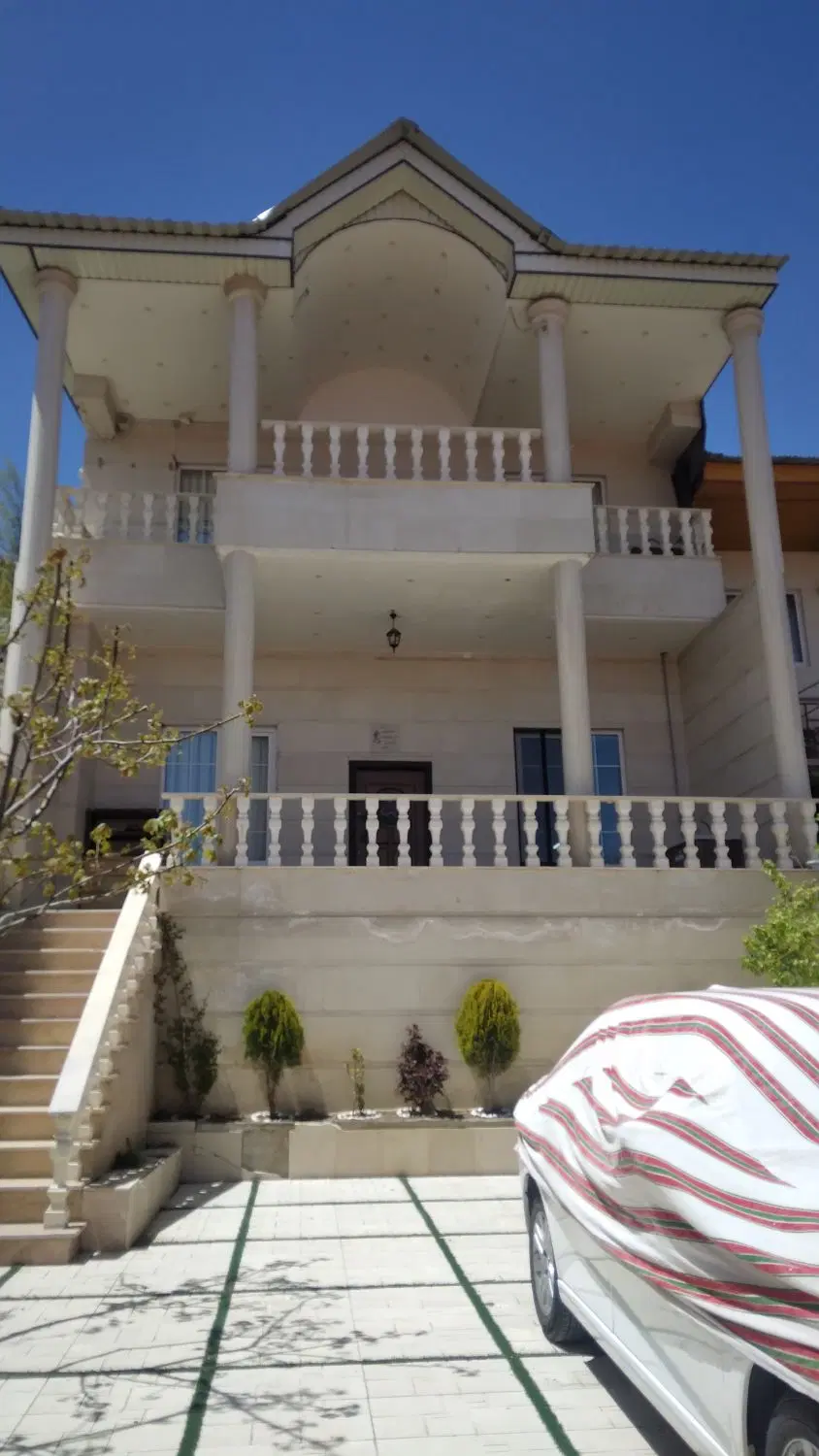 ویلا ابگرم لاریجان