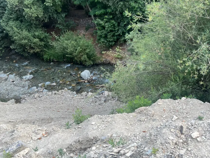 زمین ۶۵۰ متری لب رودخانه خوده برغان زیر قیمت کاسبی