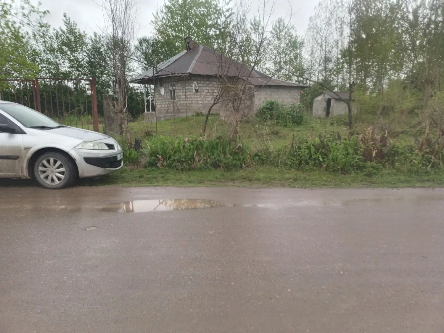 زمین مسکونی