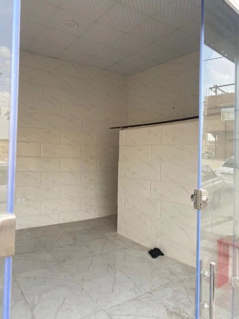 مغازه تجاری فروشی