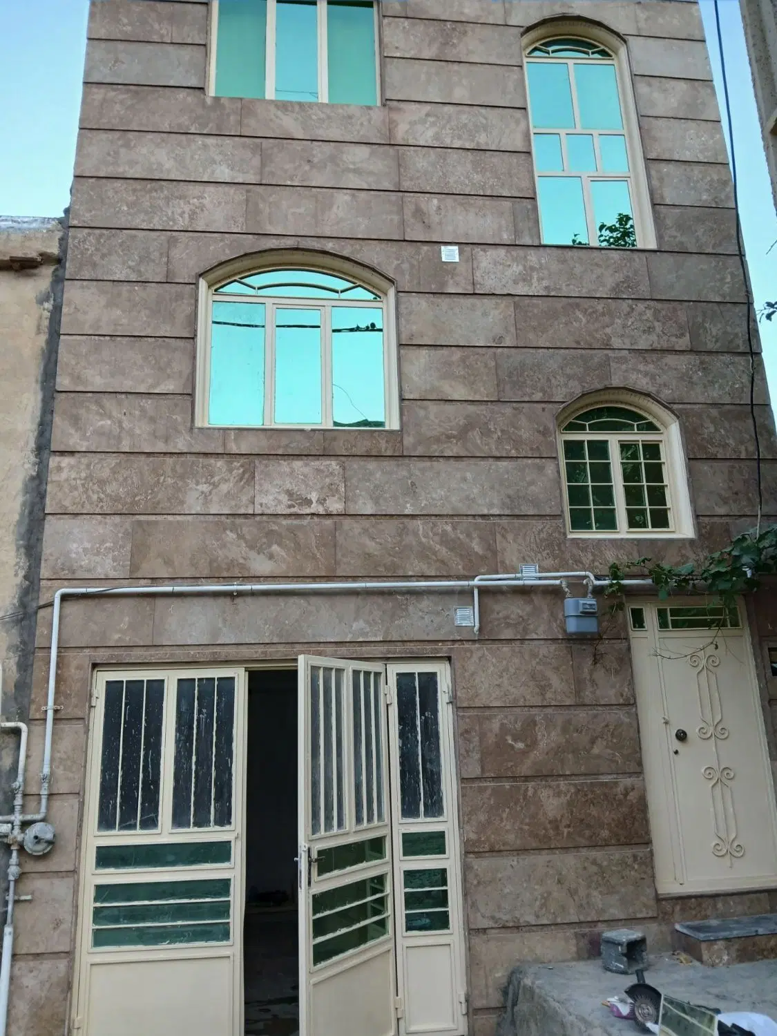 خونه‌۸۰‌متری‌حسن‌اباد