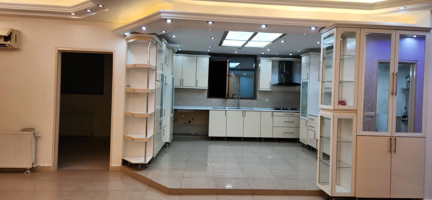 طبقه ی اول اجاره از 4 واحد