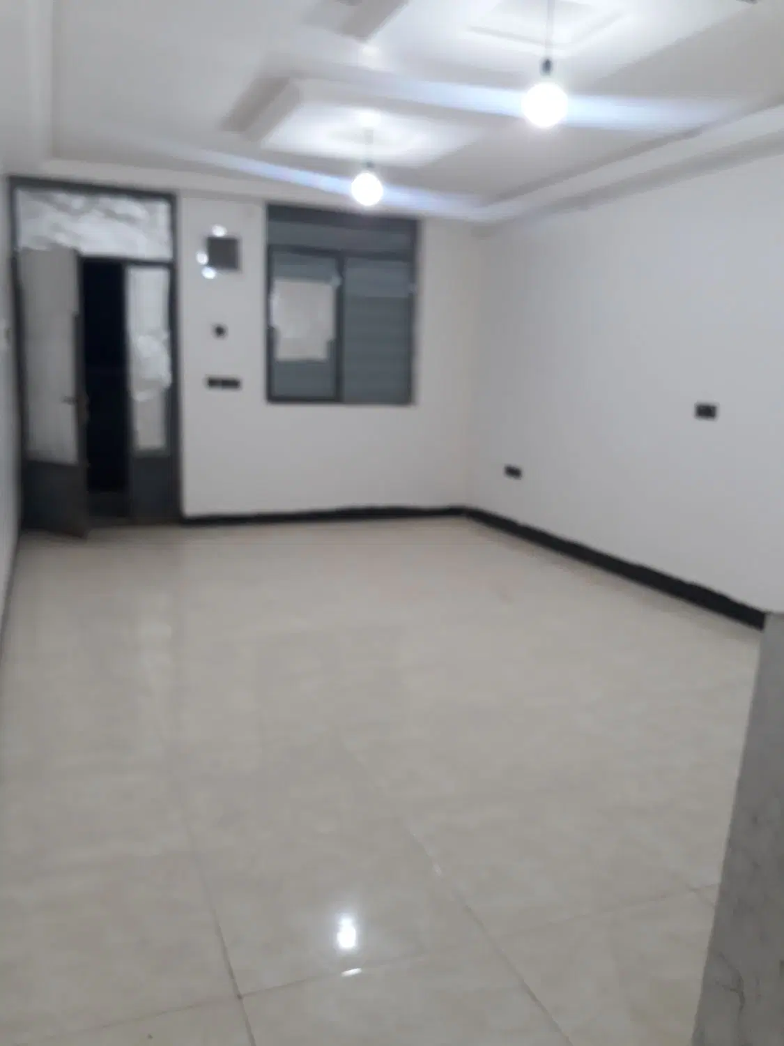 اپارتمان ۲خواب کف سرامیک هودکابینت.