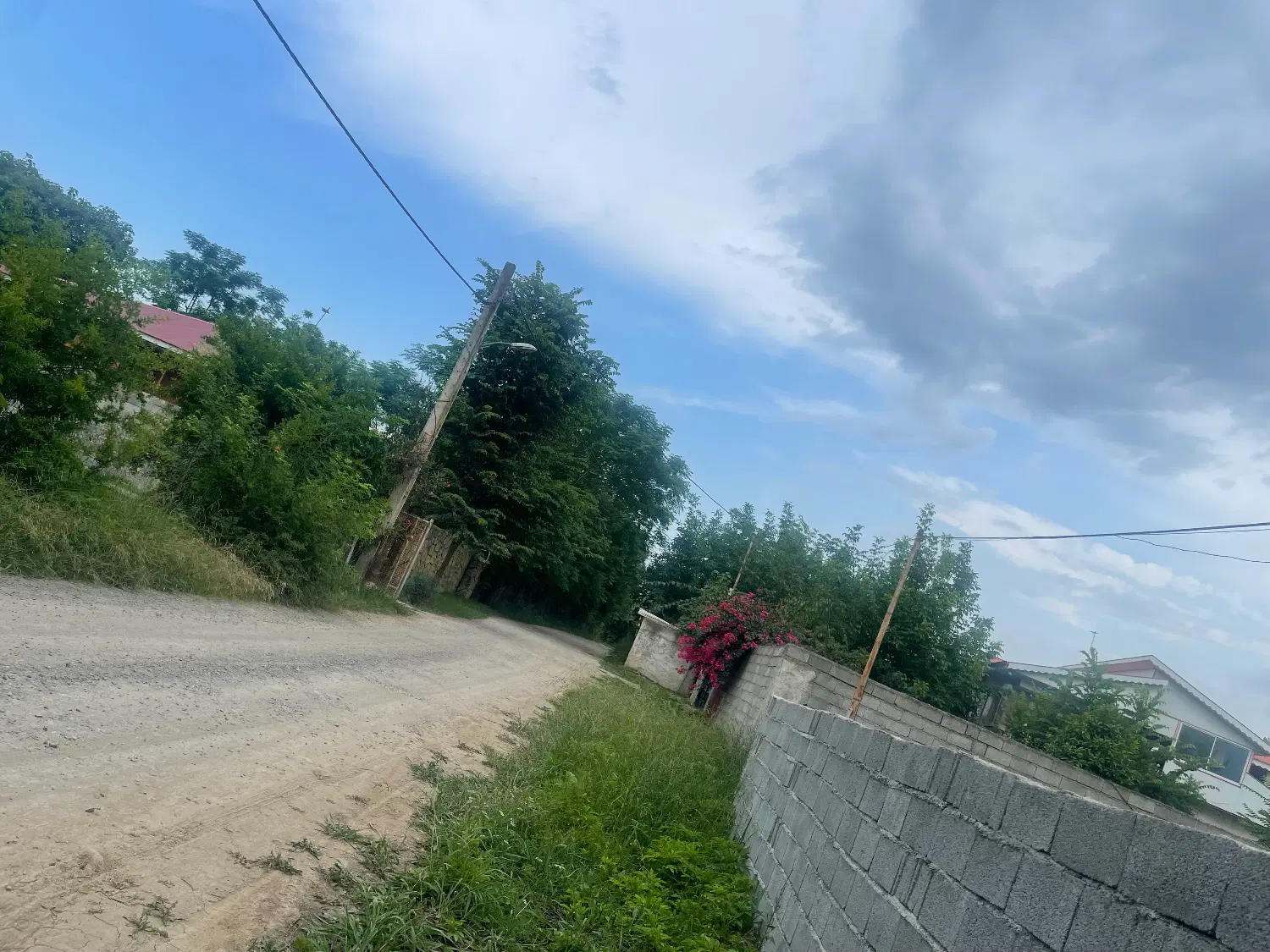 زمین مسکونی ی قطعه۲۵۰متری و ی قطعه۳۵۰متری