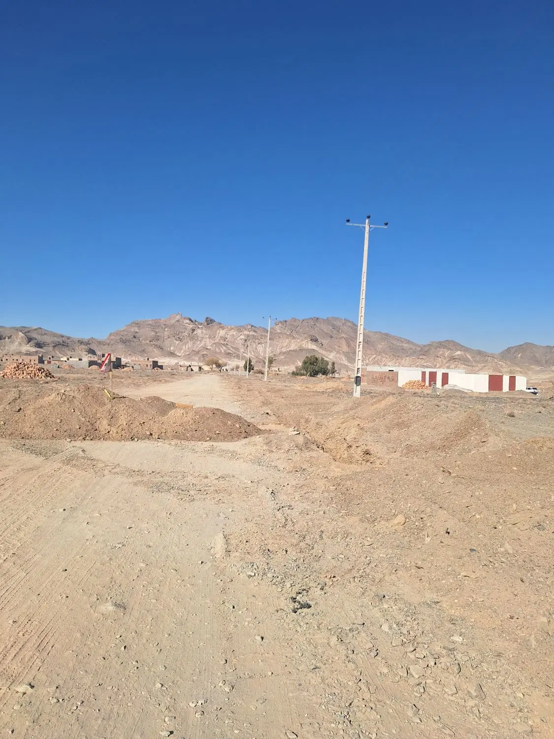 زمین سفیددک