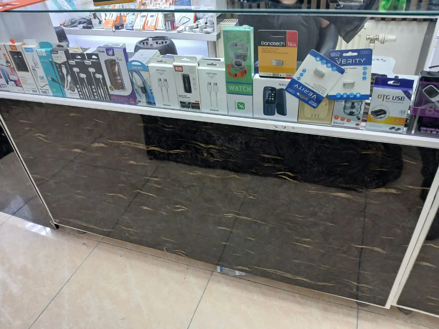 واگذاری مغازه موبایل فروشی