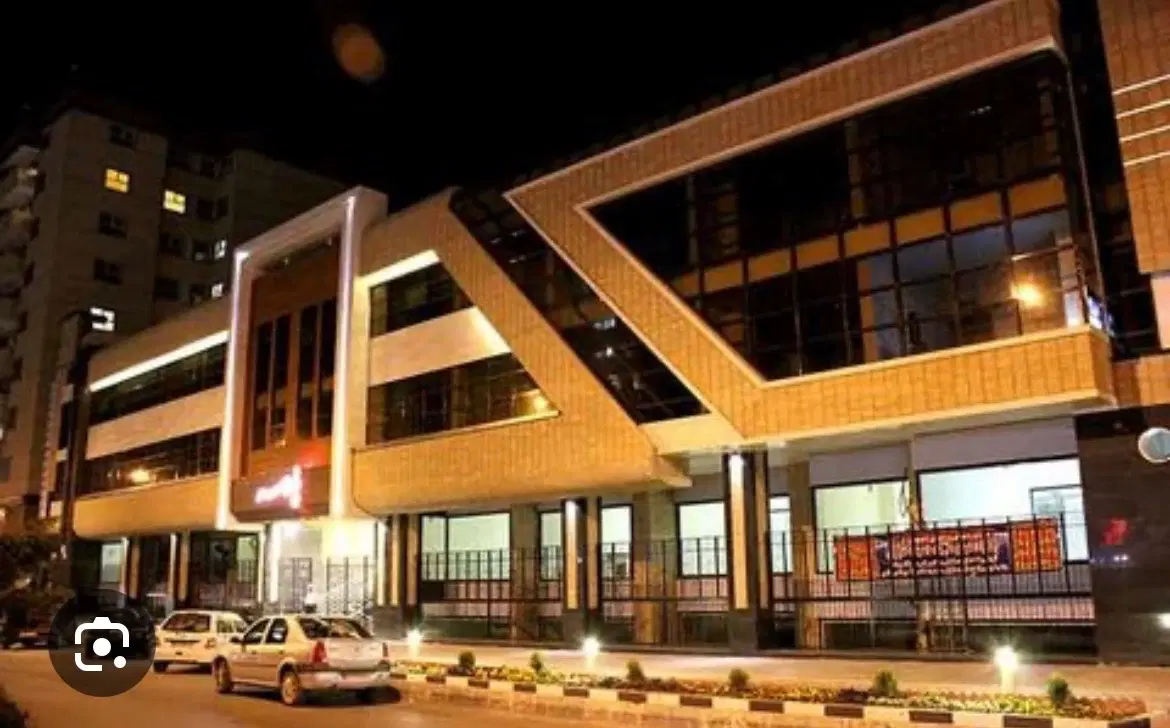 زمین دو‌ بر، ۲۴۴ متری
