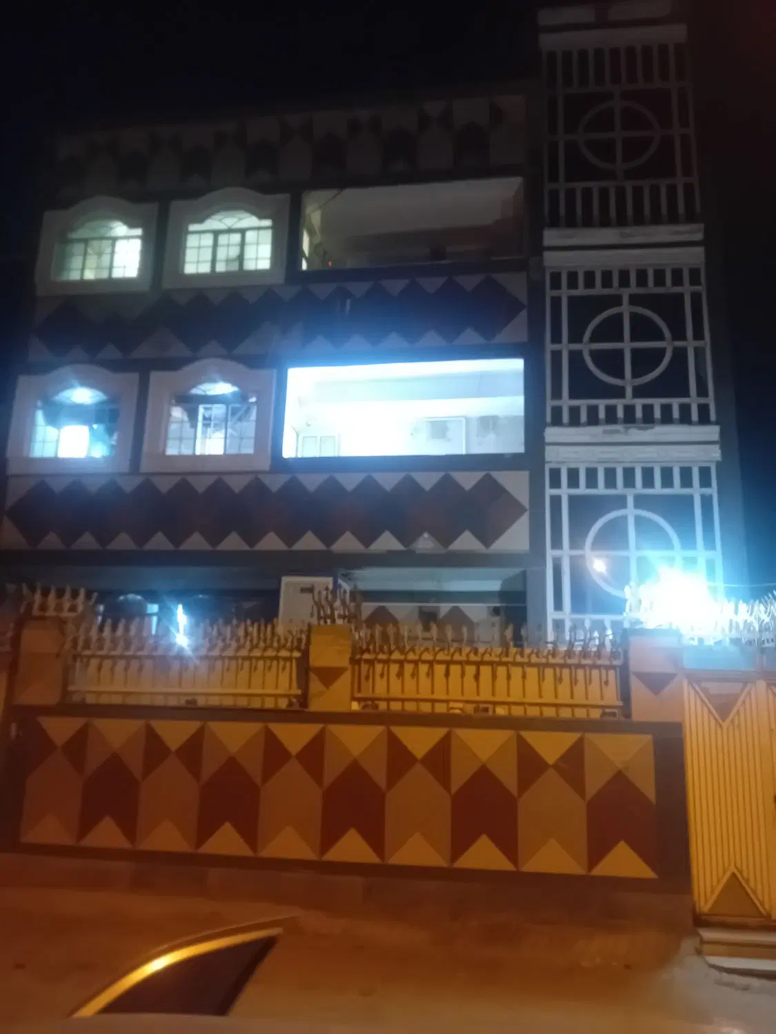 واحد فروشی طباطبایی ۲