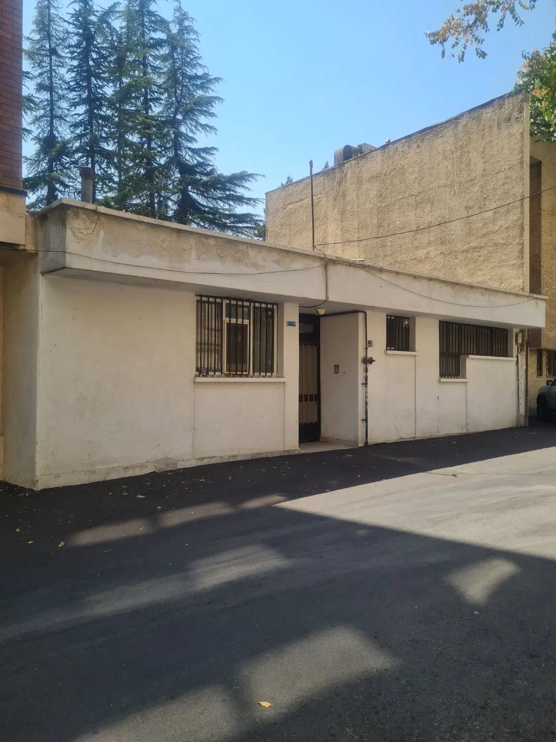 نیاوران زینعلی_۷۰۰متر بر۱۸جنوبی