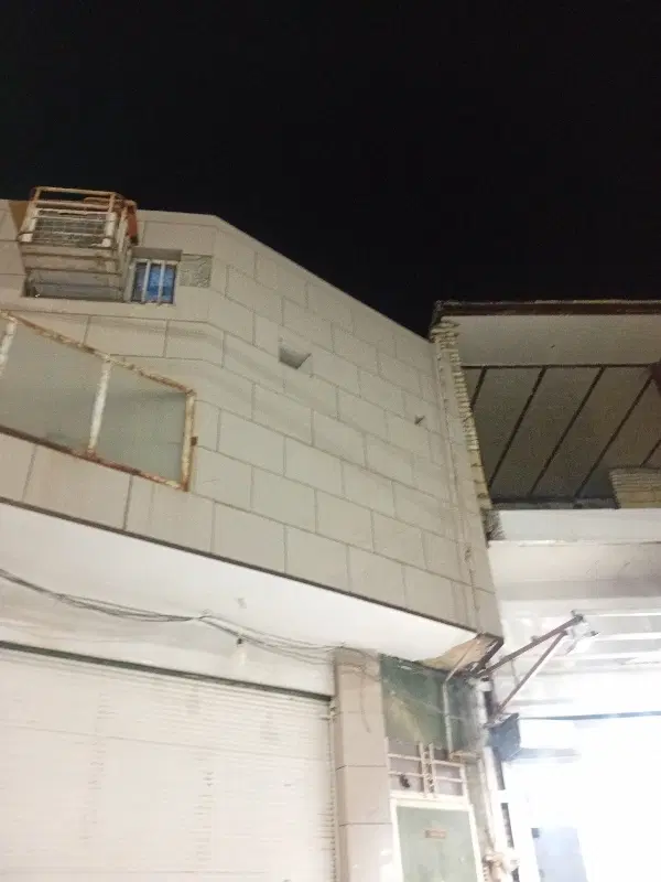 یک نفر همخونه زن