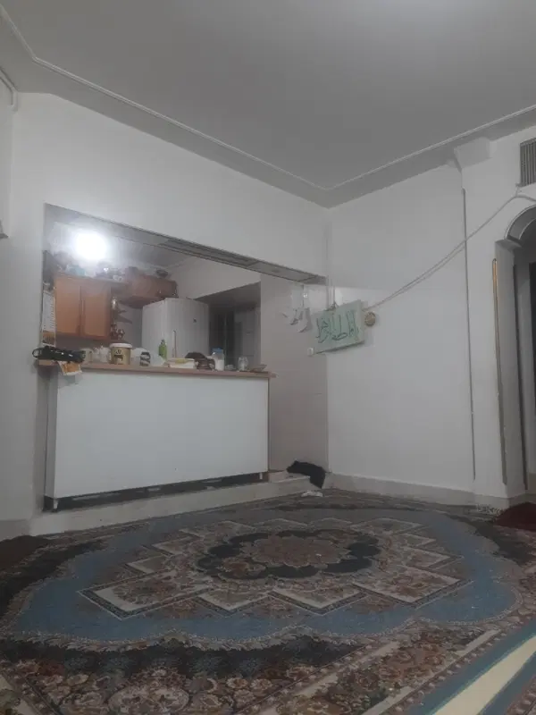 ۸۵ متری دوخوابه با پارکینگ وانباری