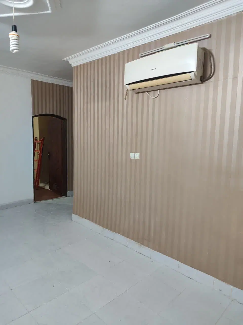 طبقه سوم با کولر گازی رهن و اجاره مناسب