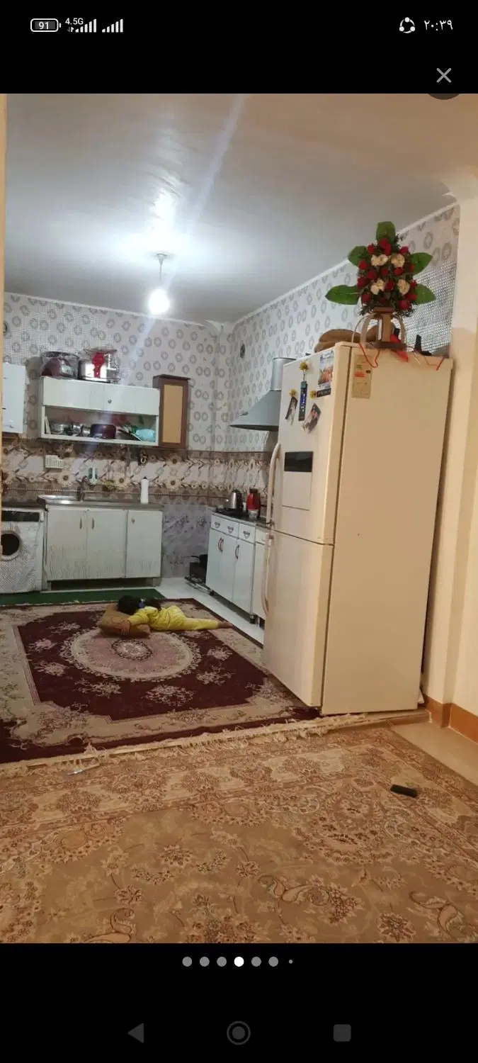 خانه دو طبقه آریاشهر