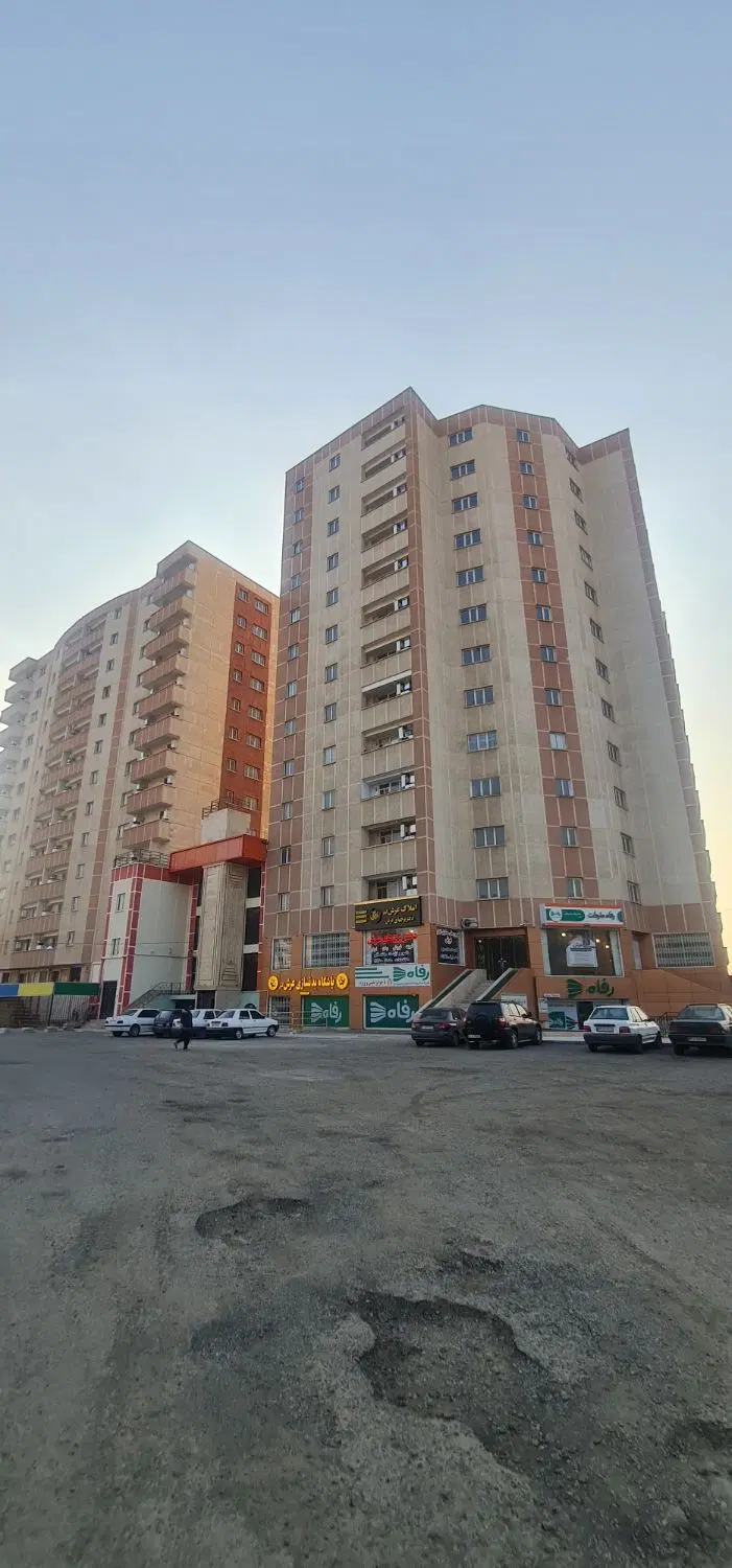 آپارتمان ۹۰ متری نوساز عرش