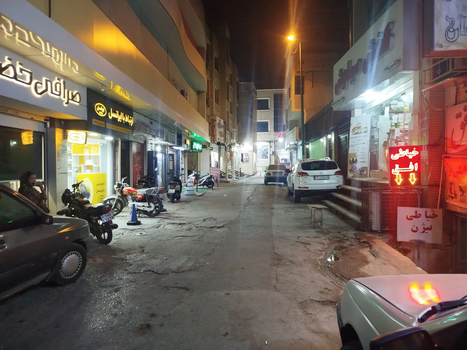 فروش 500متری آپارتمان مرکز بازار روبه زیتون تجاری