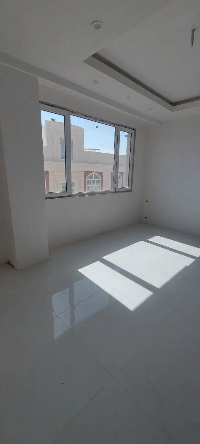 ۱۳۰متر نوساز خیابان شهیدرجایی